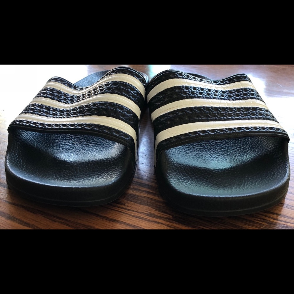Adidas Men’s Black Slides Size 8